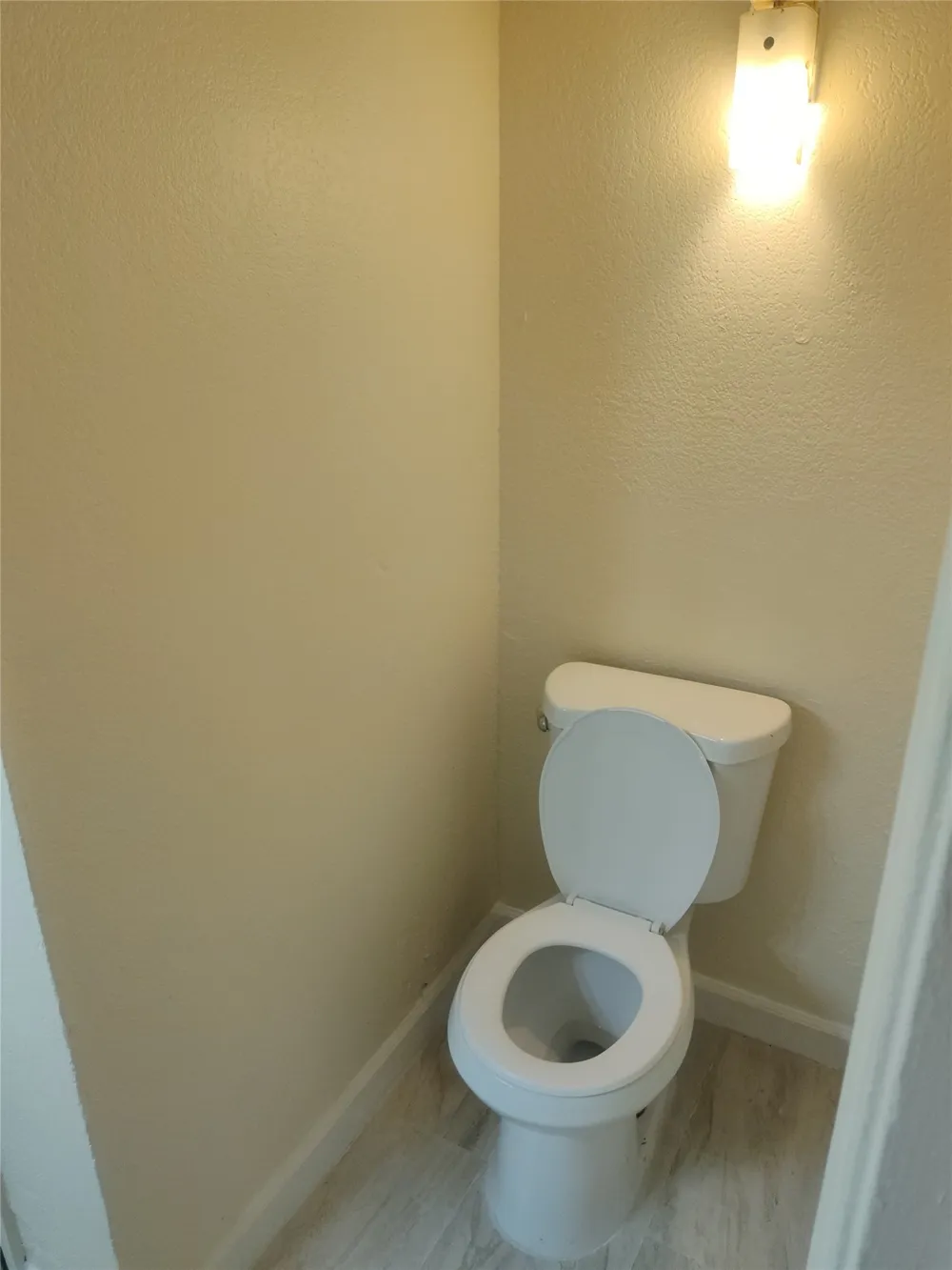 2039 W Walnut Street #C Garland, TX 75042