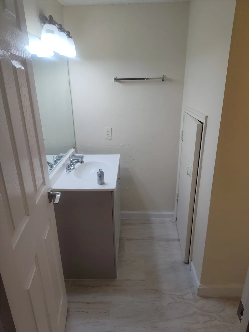 2039 W Walnut Street #C Garland, TX 75042
