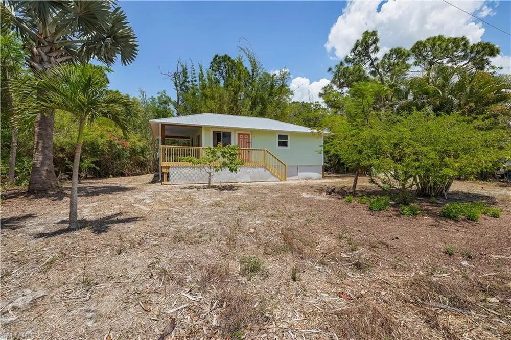 7322 Hibiscus Avenue Bokeelia, FL 33922