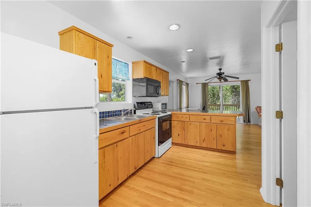 7322 Hibiscus Avenue Bokeelia, FL 33922