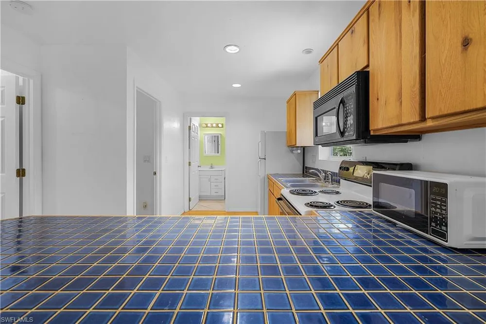7322 Hibiscus Avenue Bokeelia, FL 33922