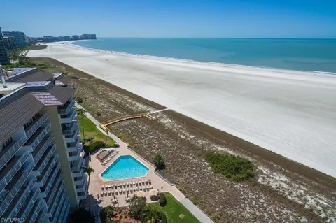 180 Seaview Court #111