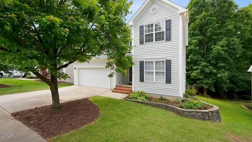 305 Holly Thorn Trace