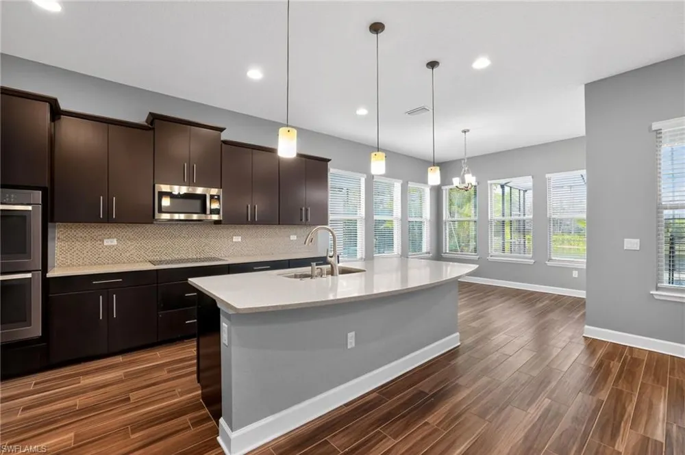 710 116th Court NE Bradenton, FL 34212