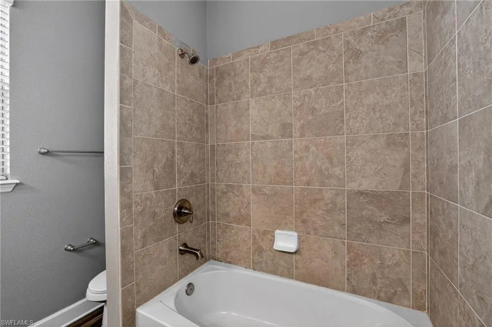 710 116th Court NE Bradenton, FL 34212