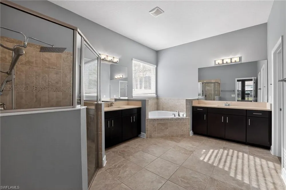 710 116th Court NE Bradenton, FL 34212