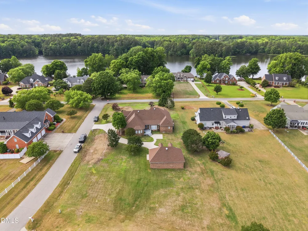 6301 Waters Edge Drive Rocky Mount, NC 27803
