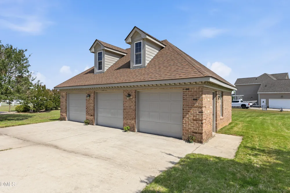 6301 Waters Edge Drive Rocky Mount, NC 27803