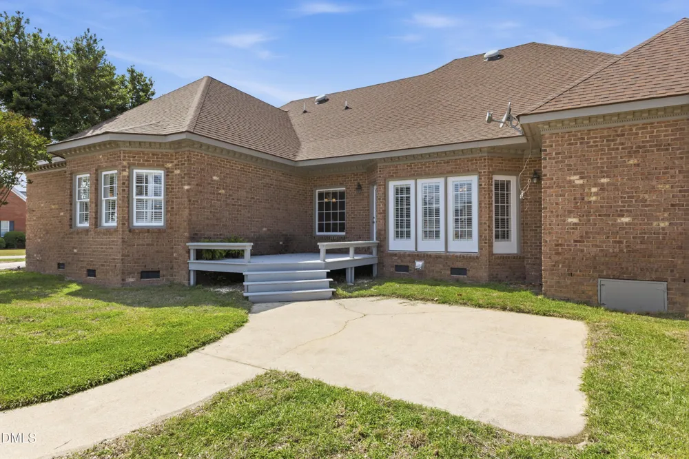 6301 Waters Edge Drive Rocky Mount, NC 27803
