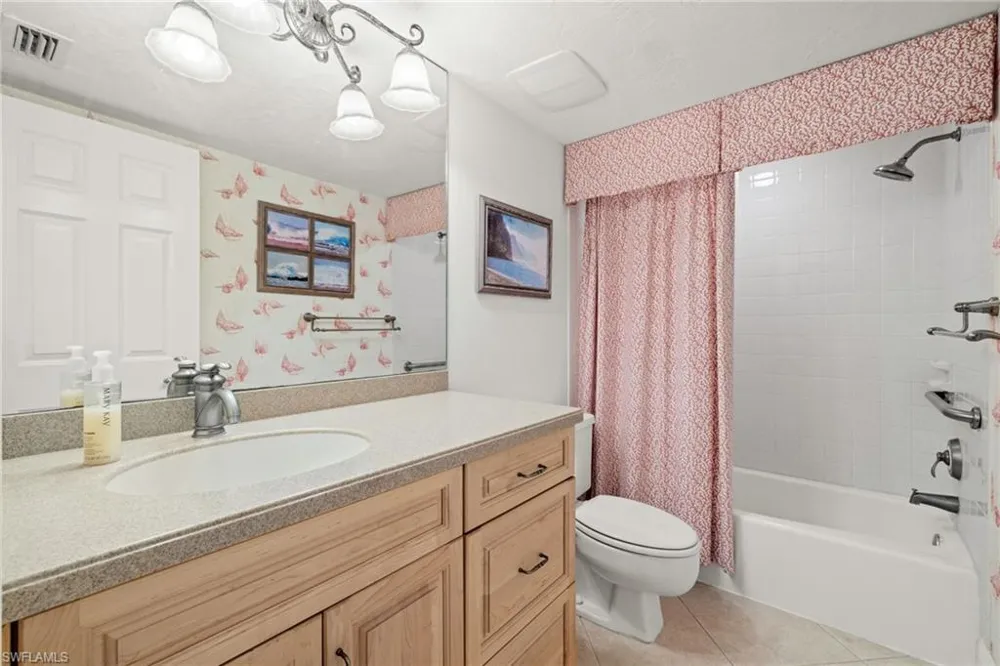 2929 W Gulf Drive #306 Sanibel, FL 33957