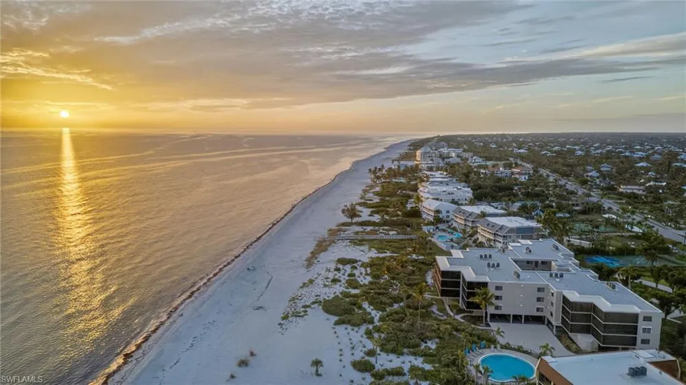2929 W Gulf Drive #306 Sanibel, FL 33957