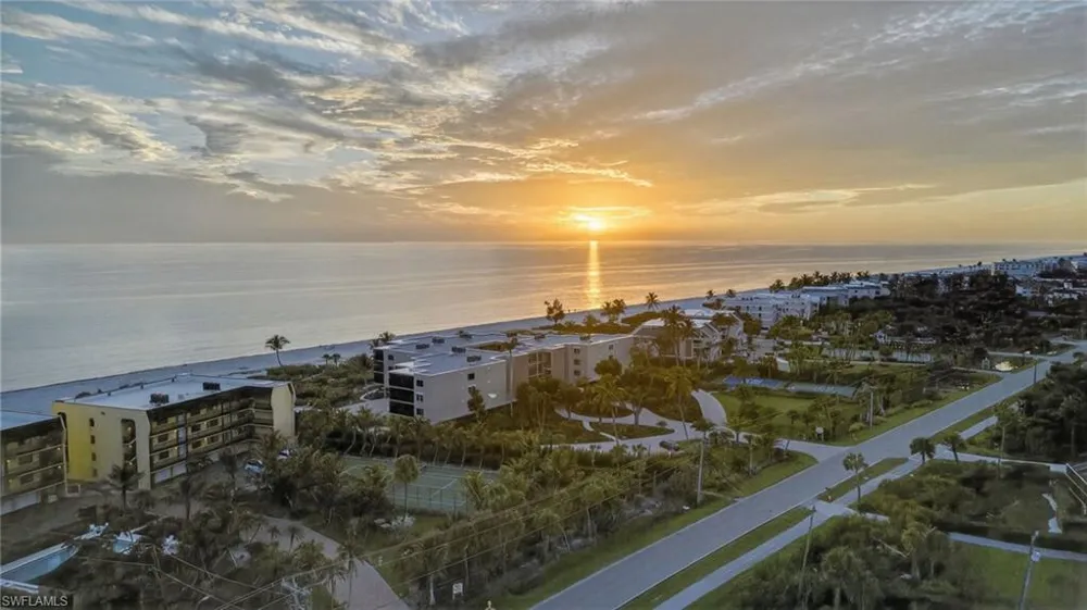 2929 W Gulf Drive #306 Sanibel, FL 33957