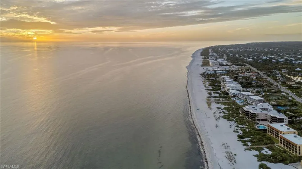2929 W Gulf Drive #306 Sanibel, FL 33957