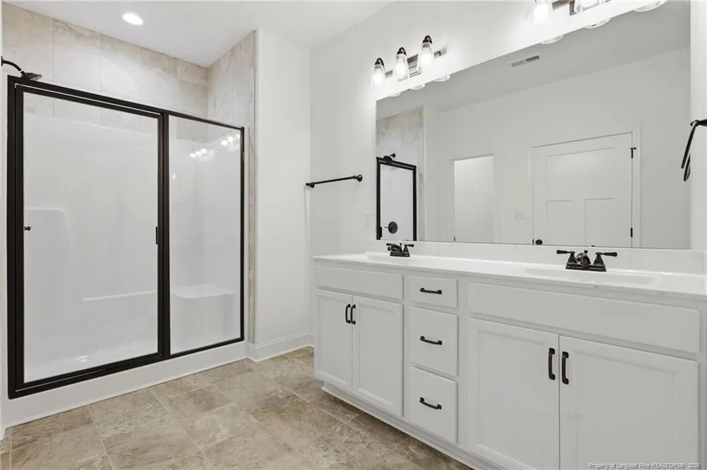 314 Baymeadow Bend Lumberton, NC 28358