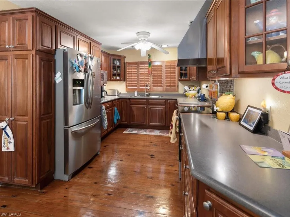 565 Coconut Avenue Goodland, FL 34140