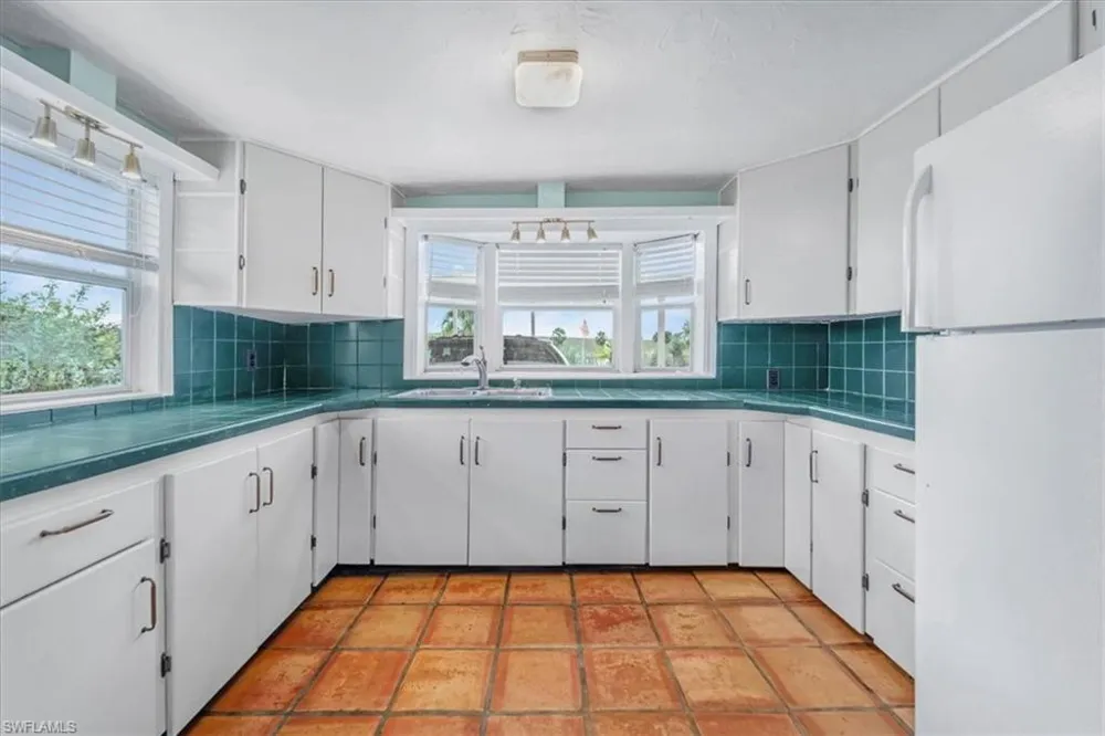 1083 Sunset Strip Moore Haven, FL 33479