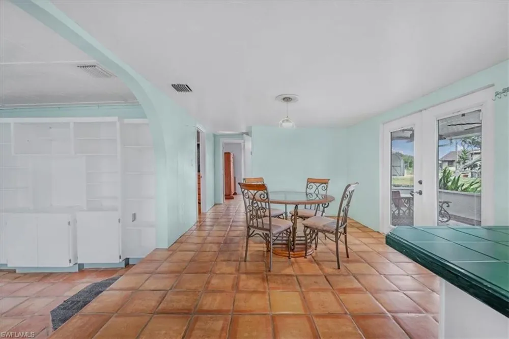 1083 Sunset Strip Moore Haven, FL 33479