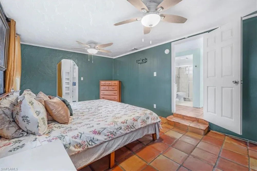 1083 Sunset Strip Moore Haven, FL 33479
