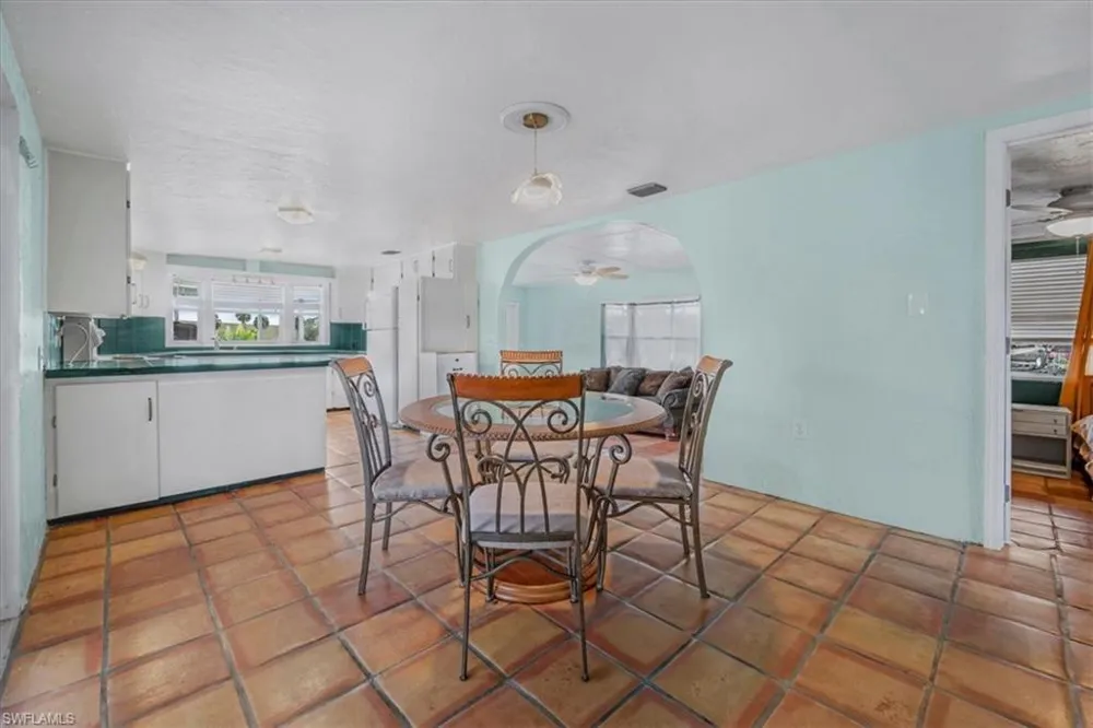 1083 Sunset Strip Moore Haven, FL 33479