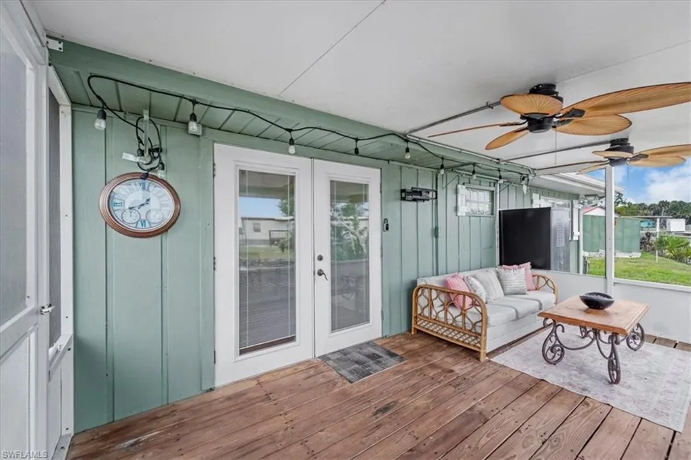 1083 Sunset Strip Moore Haven, FL 33479