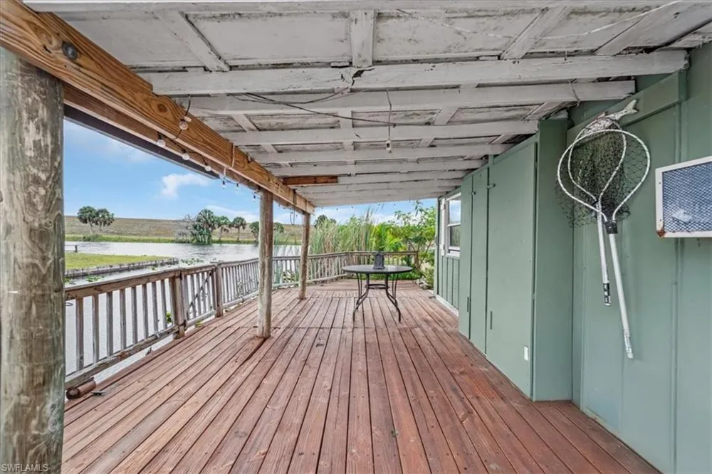 1083 Sunset Strip Moore Haven, FL 33479