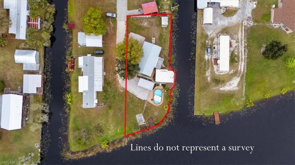 1083 Sunset Strip Moore Haven, FL 33479
