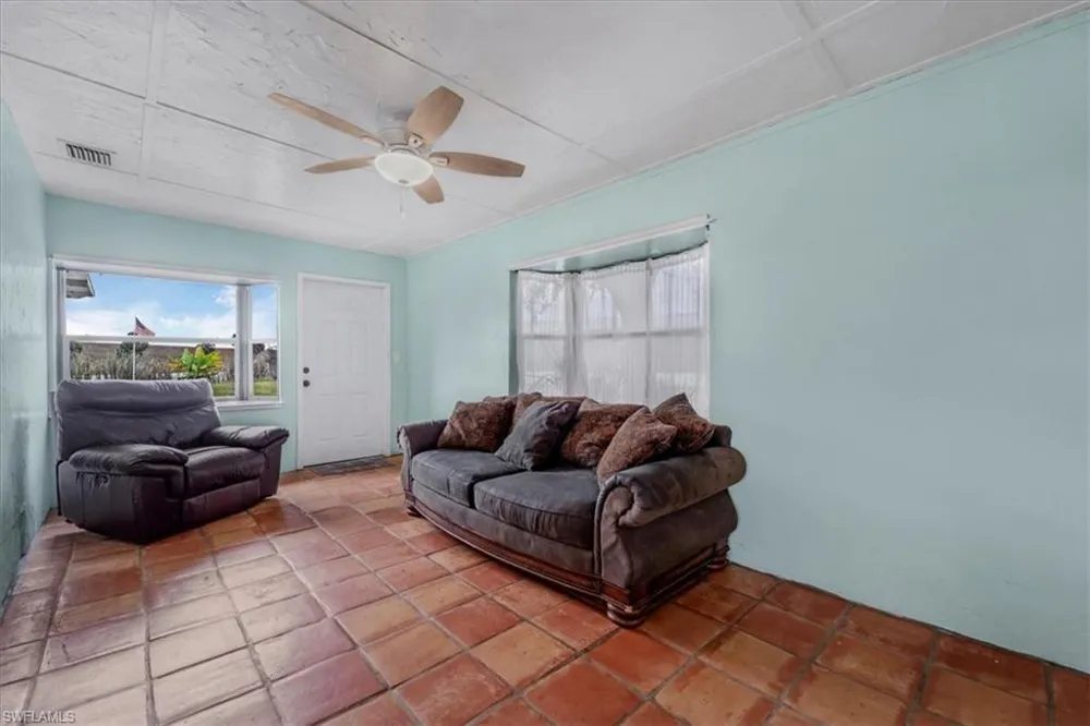 1083 Sunset Strip Moore Haven, FL 33479