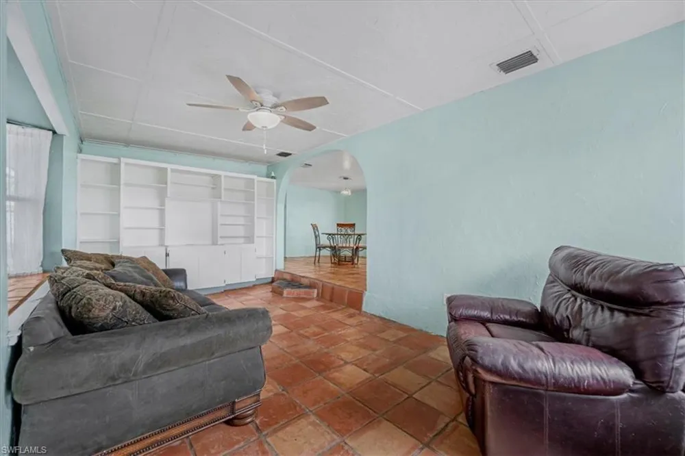 1083 Sunset Strip Moore Haven, FL 33479