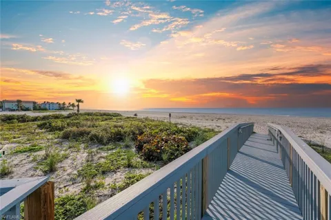 3127 W Gulf Drive #101