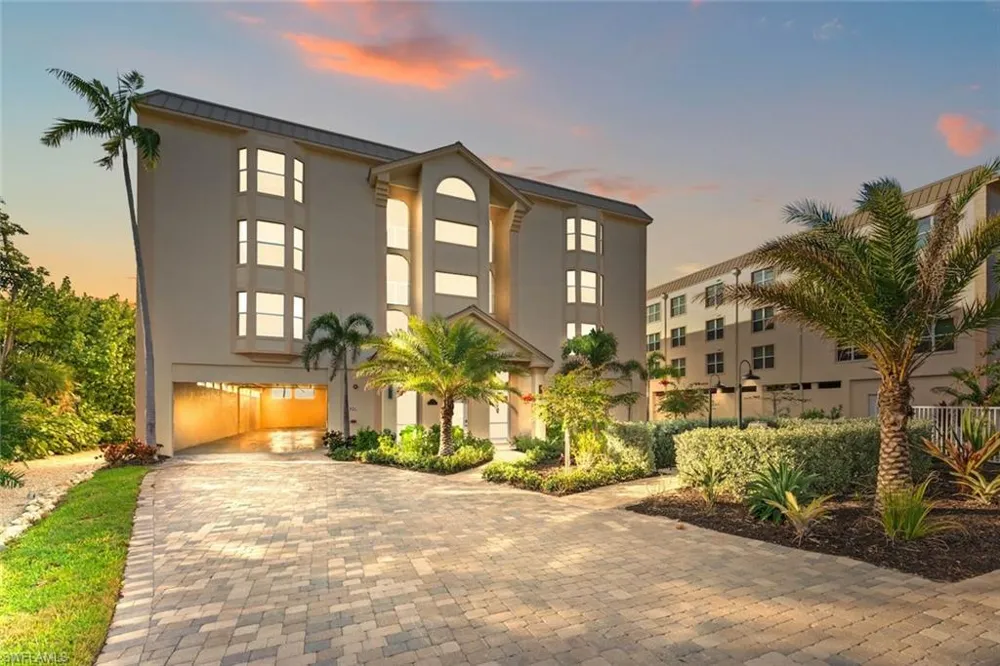 3127 W Gulf Drive #101 Sanibel, FL 33957