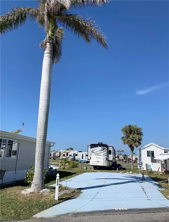 19681 Summerlin #225J Road Fort Myers, FL 33908