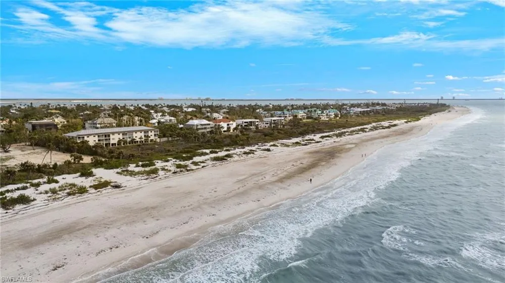 527 E Gulf Drive #203 Sanibel, FL 33957