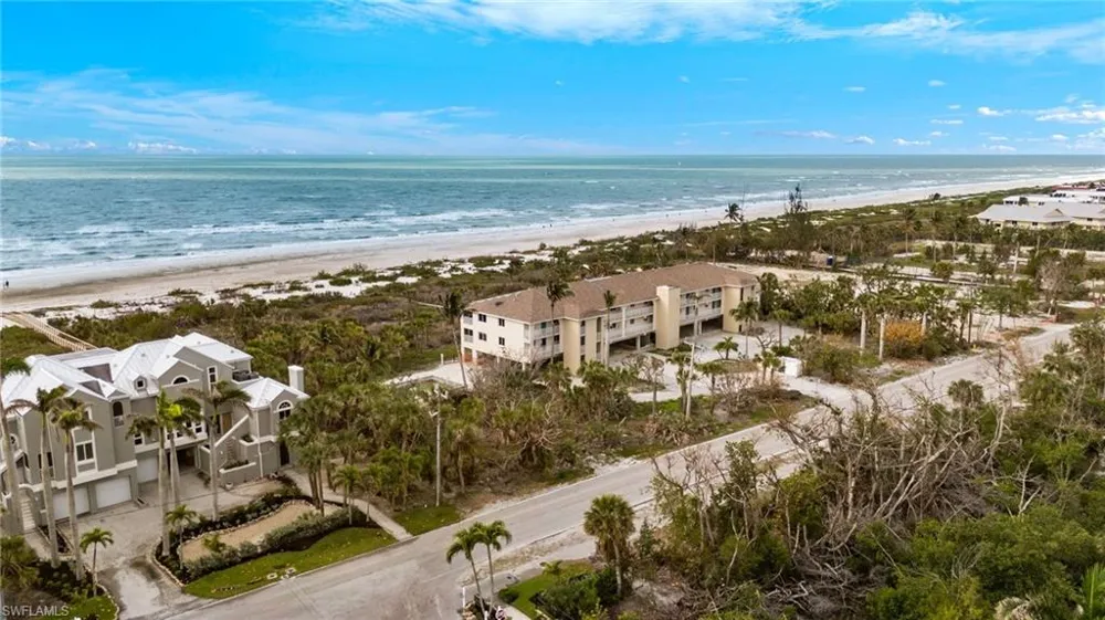527 E Gulf Drive #203 Sanibel, FL 33957