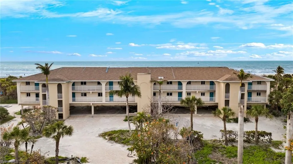 527 E Gulf Drive #203 Sanibel, FL 33957