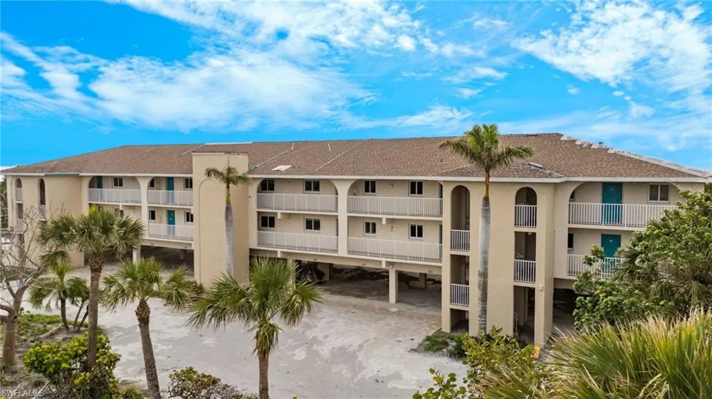 527 E Gulf Drive #203 Sanibel, FL 33957
