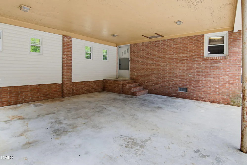 1667 Nc-22 Highway Robbins, NC 27325