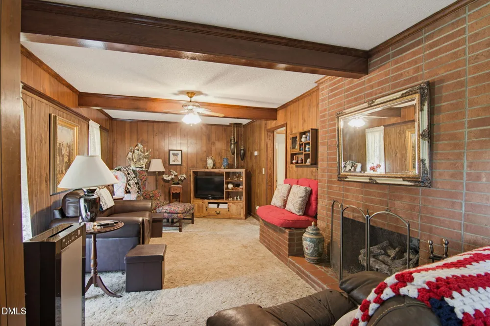 1667 Nc-22 Highway Robbins, NC 27325