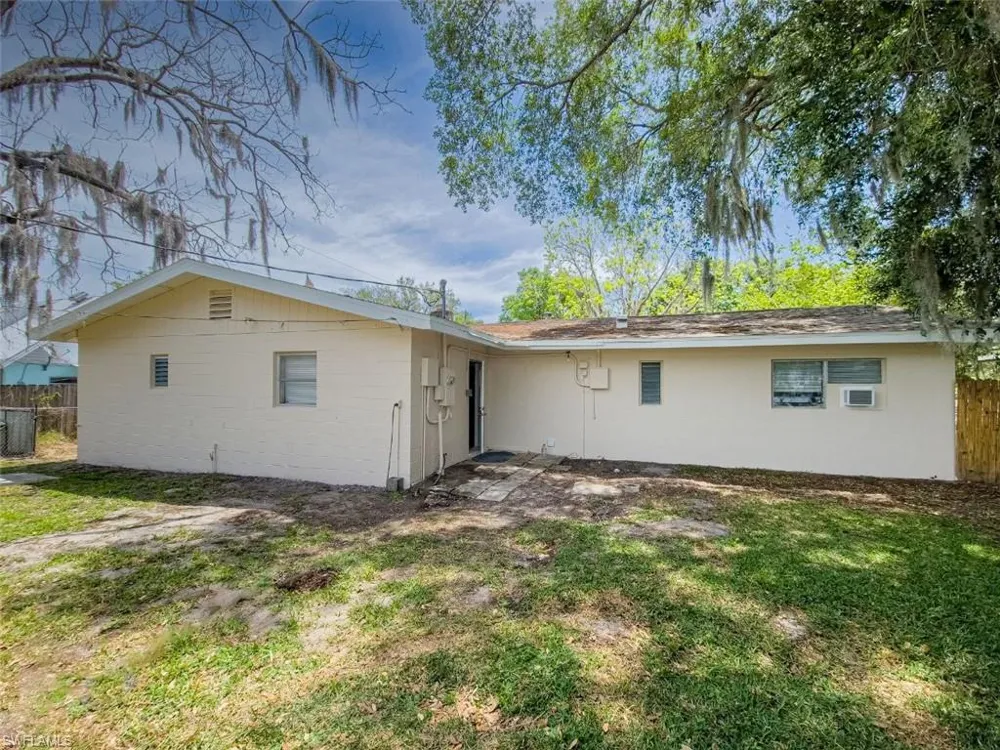 3488 ROBERTS STREET Mims, FL 32754
