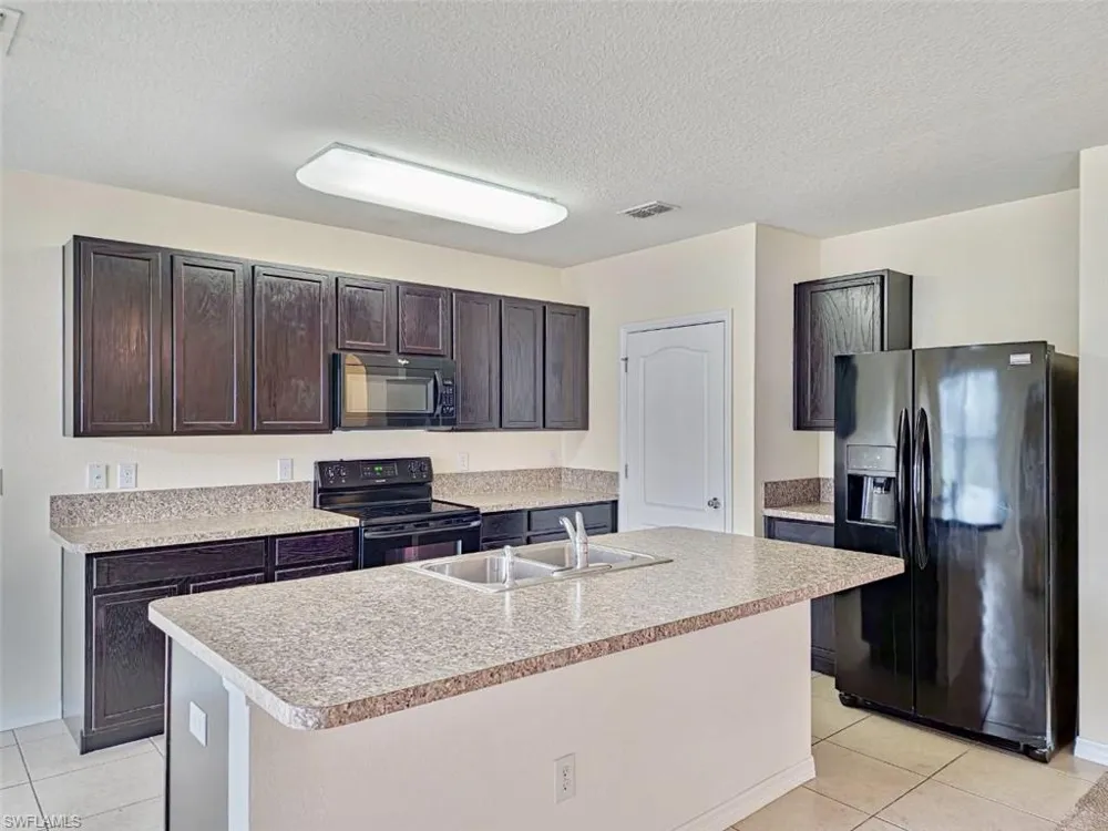 324 SUNNY FIELD COURT Eustis, FL 32726
