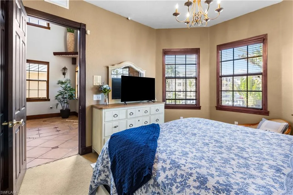 1504 Bowlees CV Bradenton, FL 34207