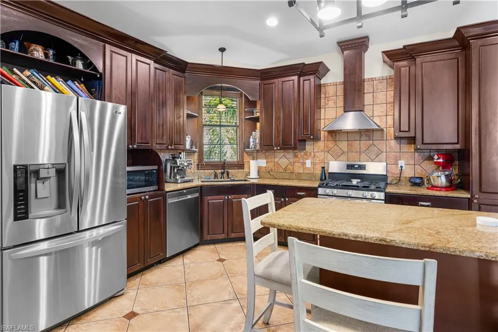 1504 Bowlees CV Bradenton, FL 34207