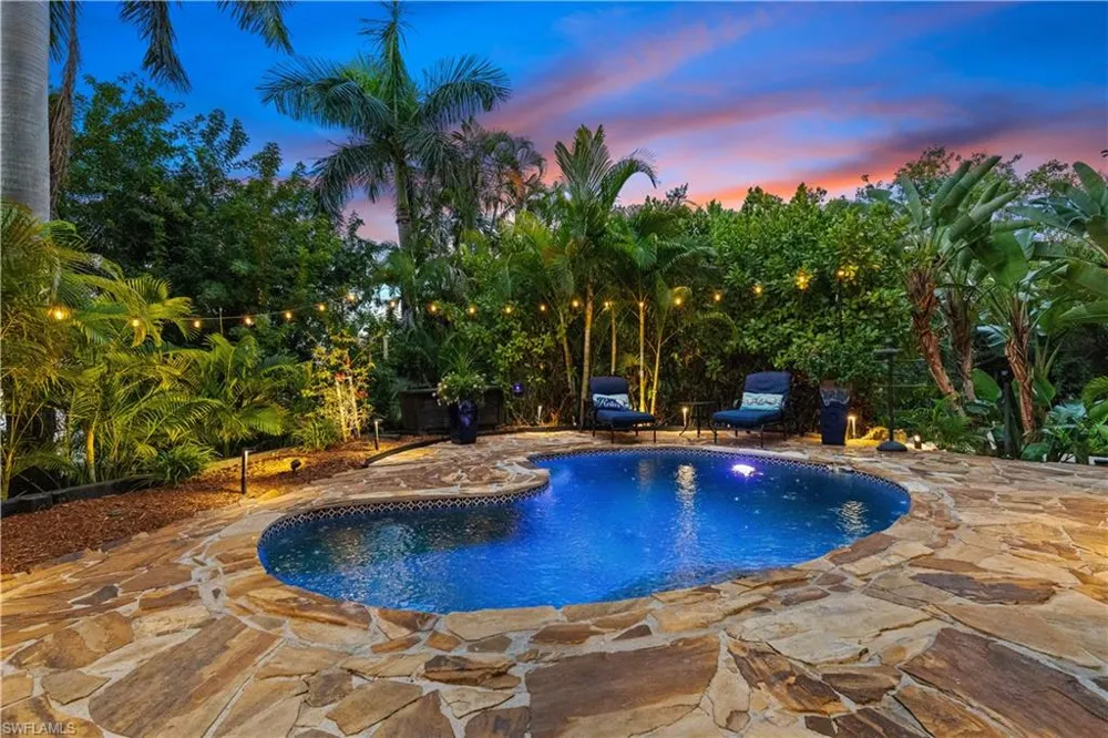 1504 Bowlees CV Bradenton, FL 34207