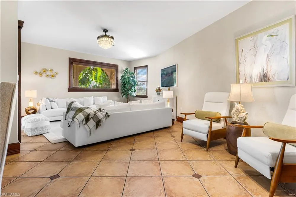 1504 Bowlees CV Bradenton, FL 34207