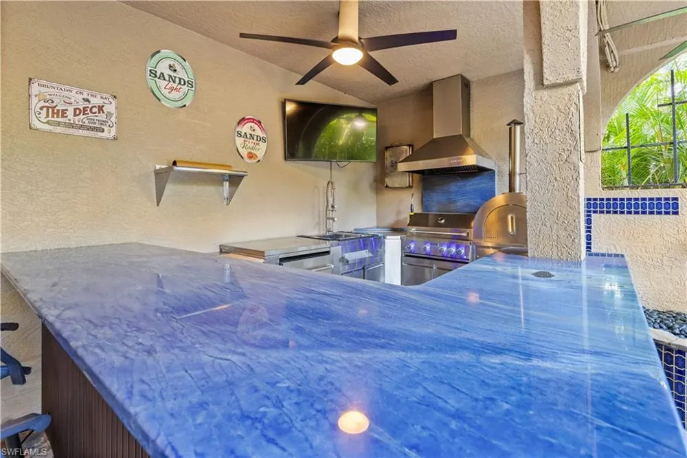 1504 Bowlees CV Bradenton, FL 34207