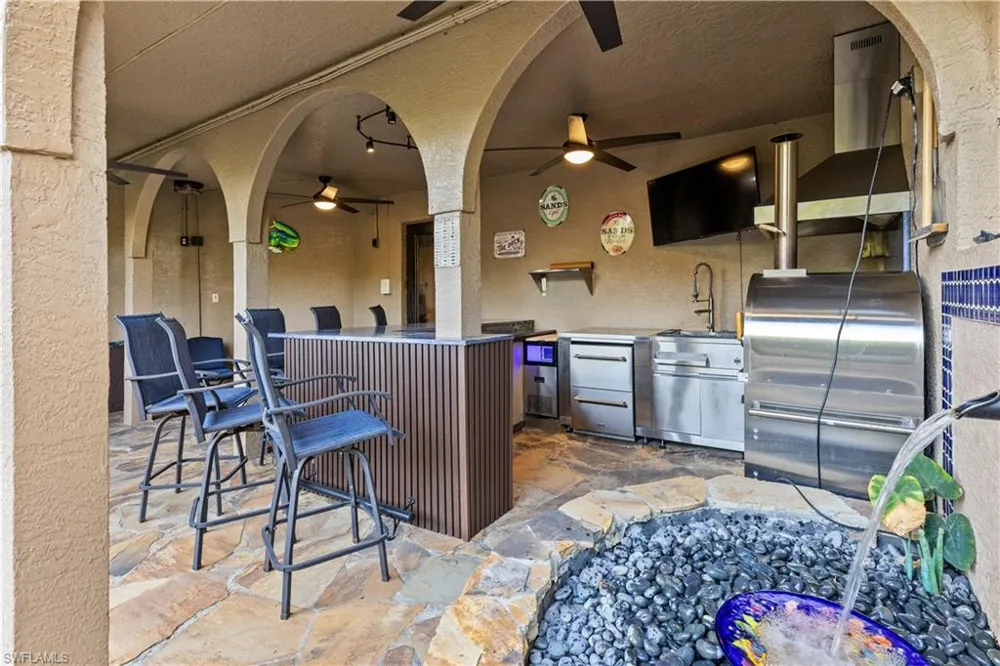1504 Bowlees CV Bradenton, FL 34207