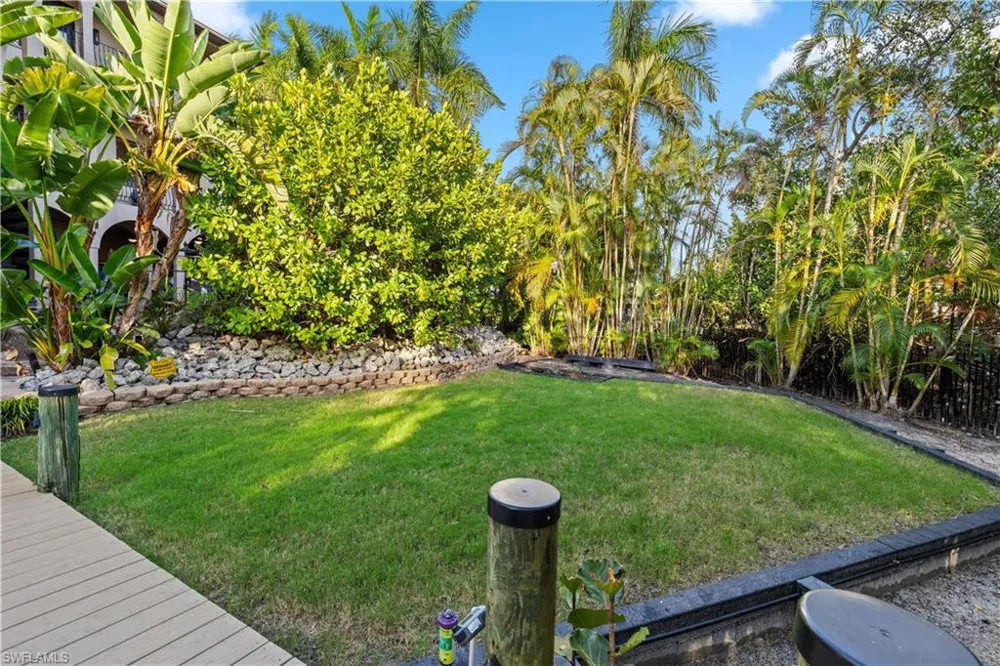 1504 Bowlees CV Bradenton, FL 34207