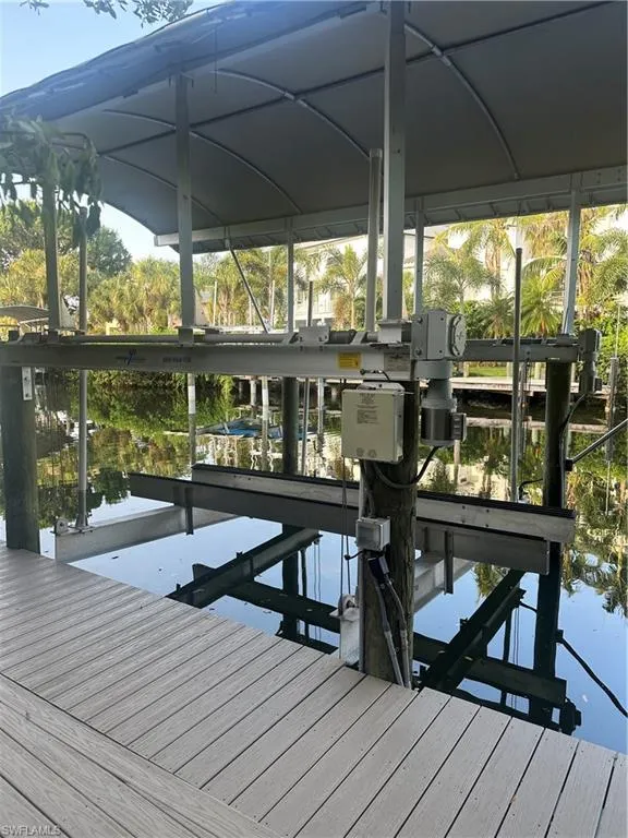 1504 Bowlees CV Bradenton, FL 34207