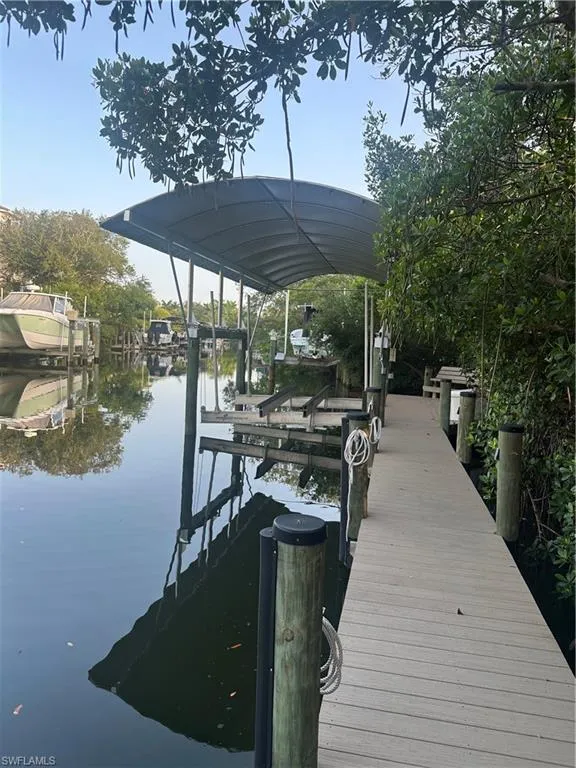 1504 Bowlees CV Bradenton, FL 34207