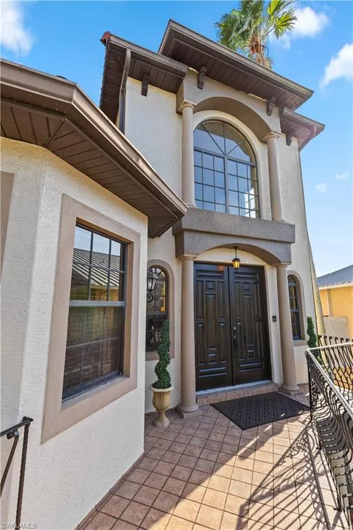 1504 Bowlees CV Bradenton, FL 34207