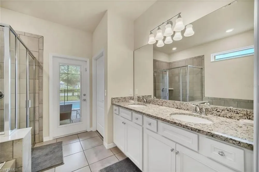 7407 Oakmoss Loop Davenport, FL 33837